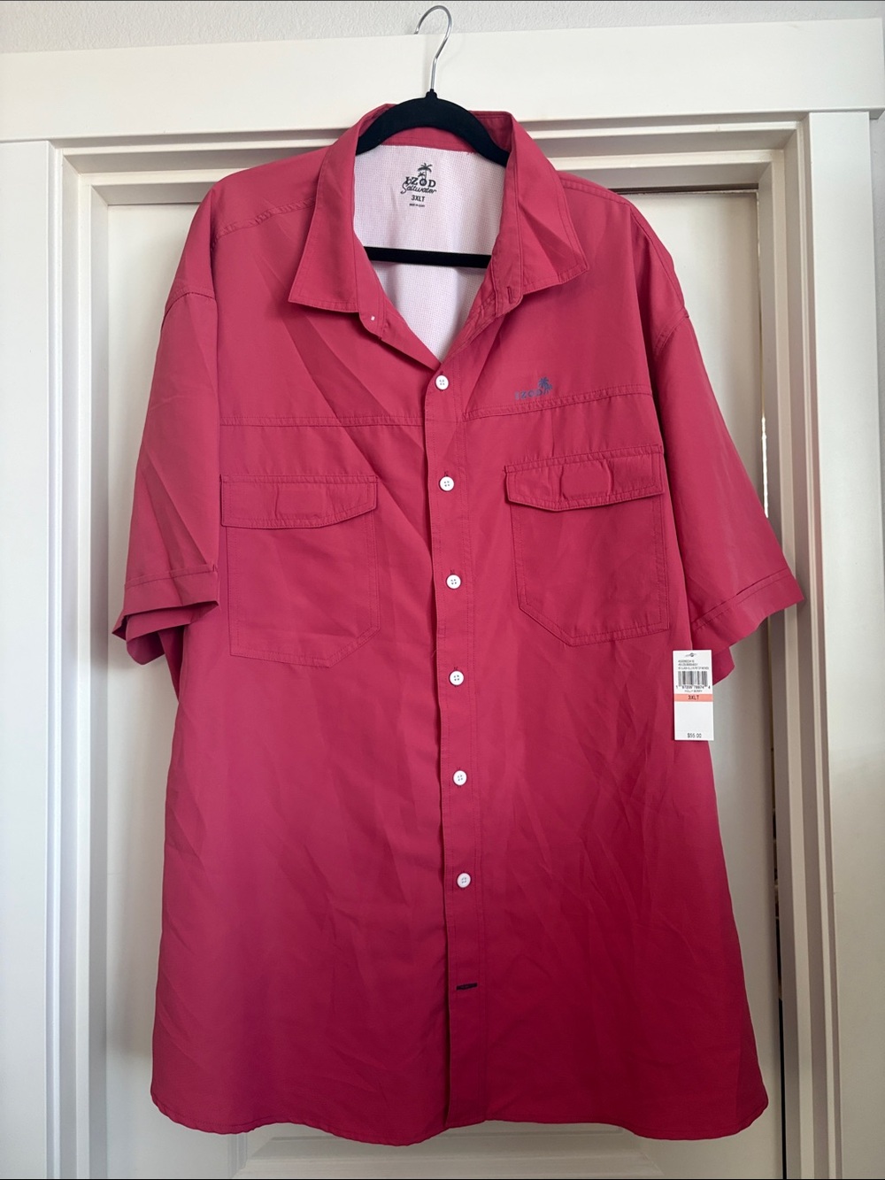 Izod Men's Short-Sleeve Button-Down Shirt in Raspberry